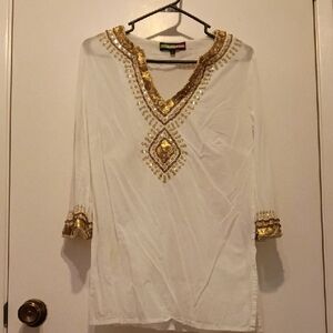 Key Lime & Pink Chic White and Gold Embellished Tunic. Size Large.